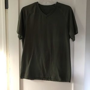 BYLT men’s short sleeve Premium vneck tshirt- olive green size large